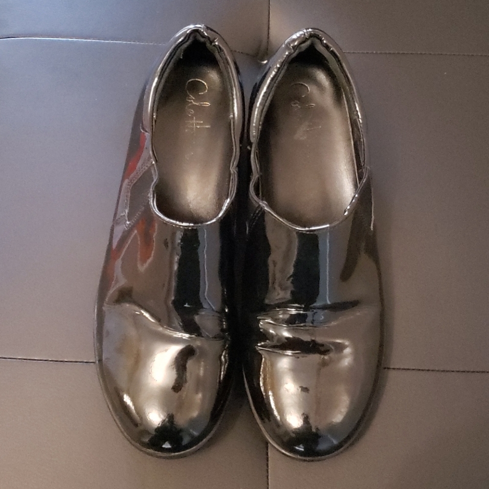 Shoes - Picture 3 of 3